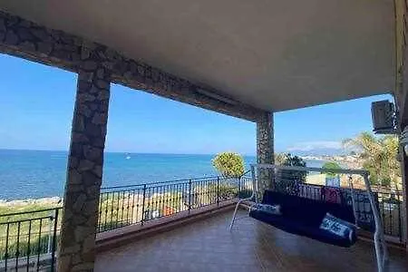 Roses Annullato Apartment Trabia